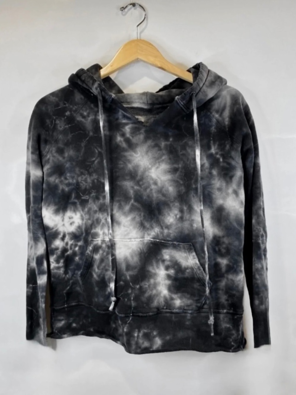 Nili Lotan Janie Tye Dyed Cotton Jersey Pullover Hoodie Black Distressed XS